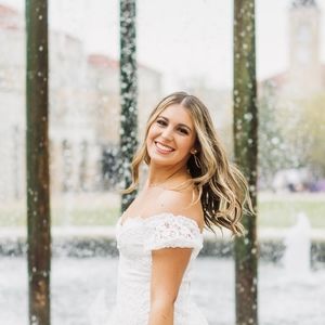 Meet your Posher, Hailey